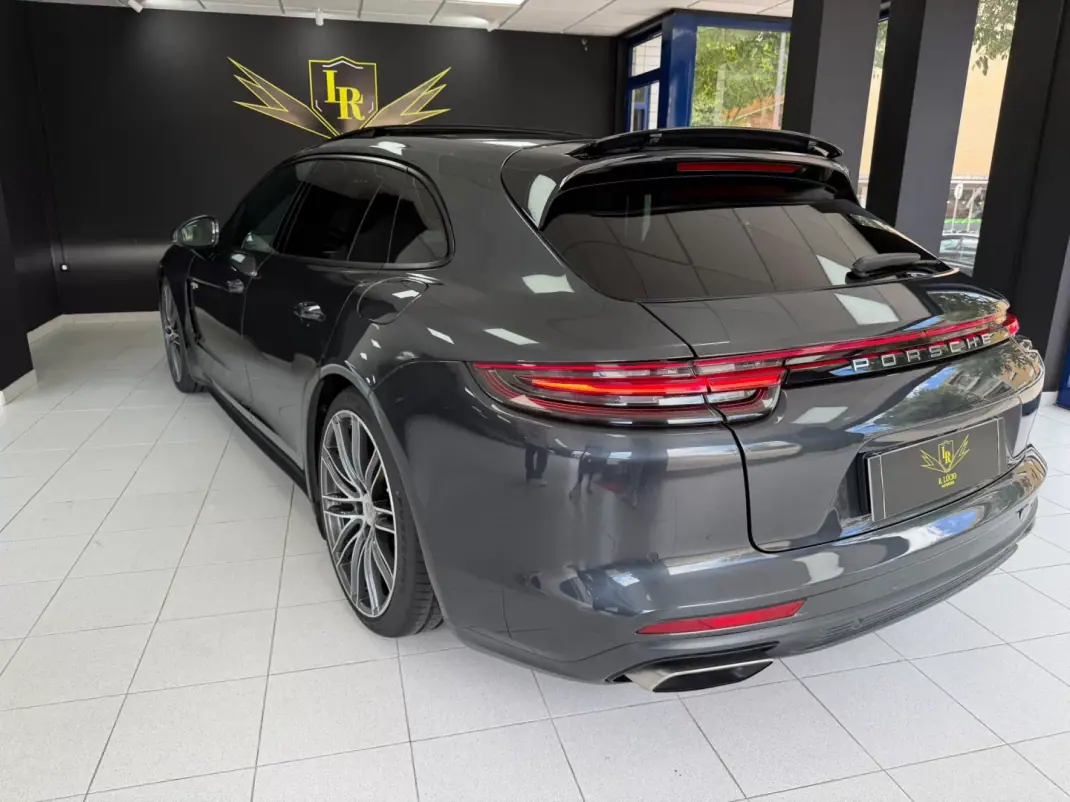 Porsche Panamera Sport Turismo 2017 - 46500 EUR, 283038 km - 283038km - foto 25 de 28