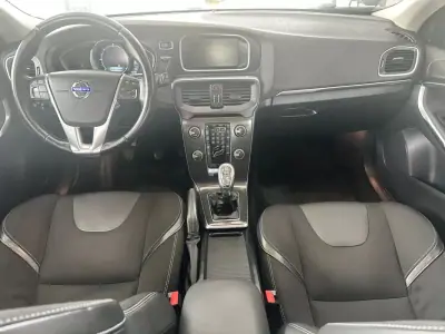 Volvo V40 Cross Country 2013 - 8750 EUR, 292850 km - 292850km - foto 29 de 34
