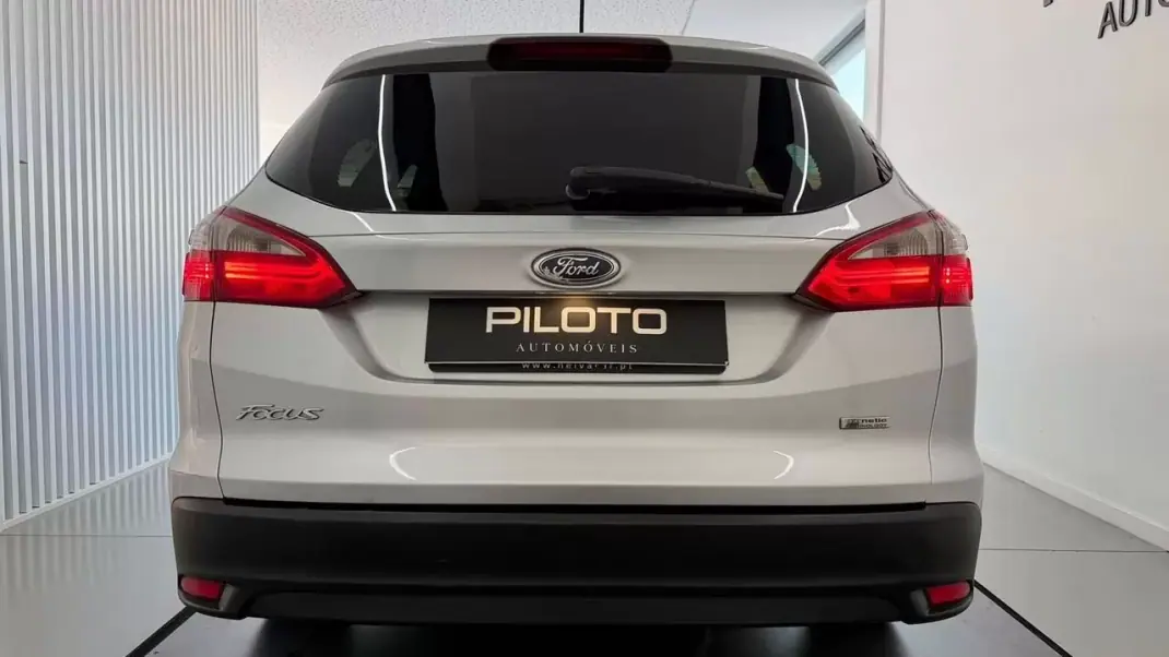Ford Focus C-Max 2012 - 5900 EUR, 255027 km - 255027km - foto 7 de 25