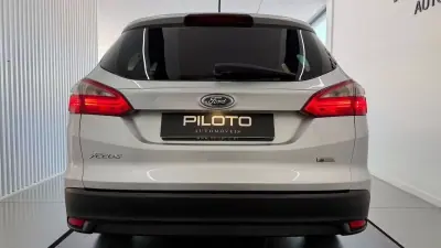 Ford Focus C-Max 2012 - 5900 EUR, 255027 km - 255027km - foto 7 de 25