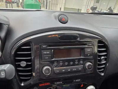 Nissan Juke 2012 - 8750 EUR, 214434 km - AUTO.MOTO.pt - 214434km - foto 16 de 19