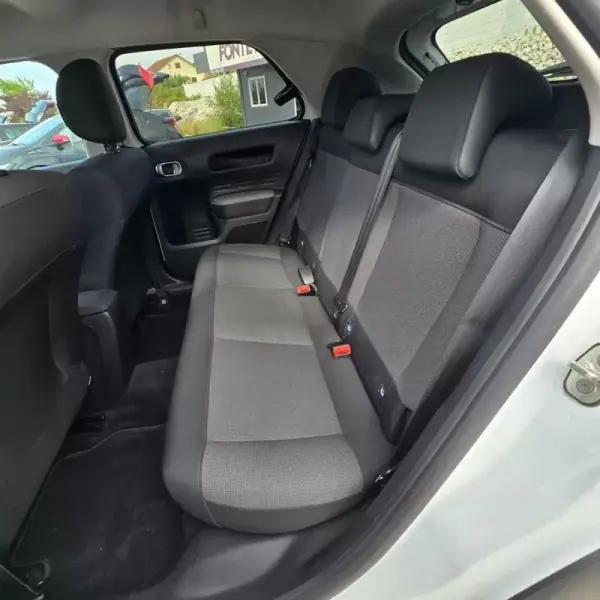 Citroën C4 Cactus 2019 - 10750 EUR, 87750 km - AUTO.MOTO.pt - 87750km - foto 13 de 18