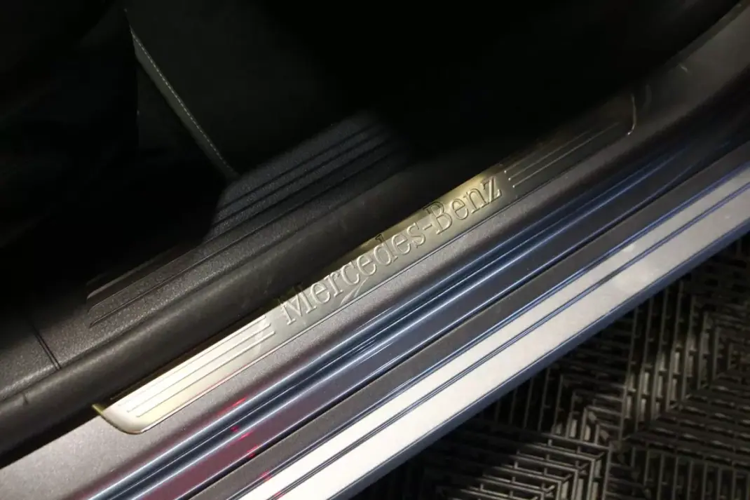 Mercedes-Benz CLA 250 2022 - 28900 EUR, 99000 km - AUTO.MOTO.pt - 99000km - foto 17 de 32