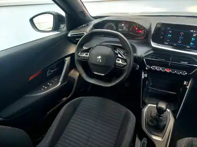 Peugeot 2008 2022 - 17650 EUR, 85621 km - AUTO.MOTO.pt - 85621km - foto 9 de 28