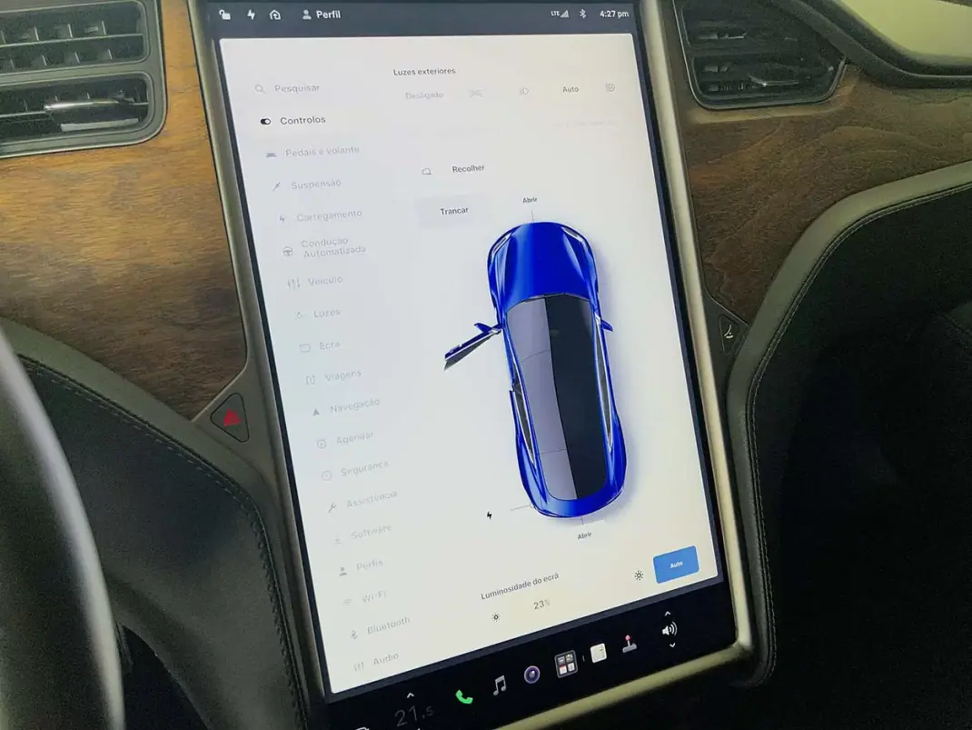 Tesla Model S 2020 - 46800 EUR, 44110 km - 44110km - foto 13 de 25
