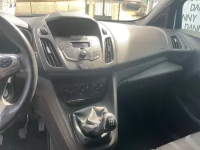 Ford Transit Connect 2016 — foto 5 de 8