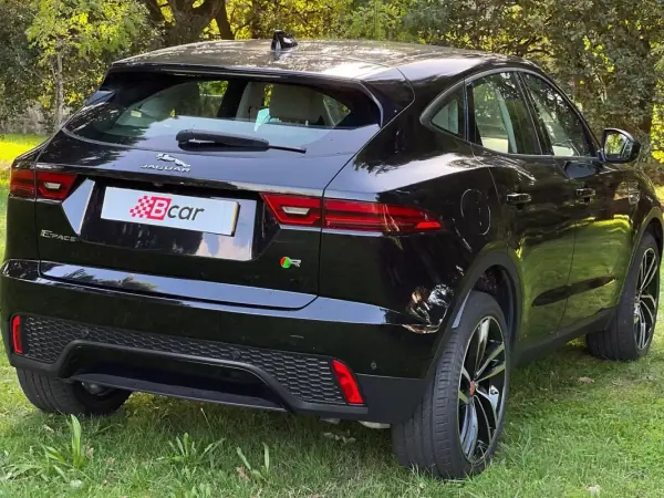 Jaguar E-Pace 2018 - 29750 EUR, 77000 km - AUTO.MOTO.pt - 77000km - foto 5 de 53