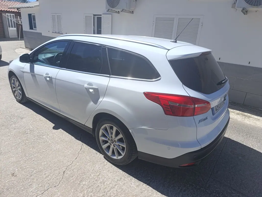 Ford Focus SW 2018 - 9500 EUR, 184610 km - 184610km - foto 8 de 11