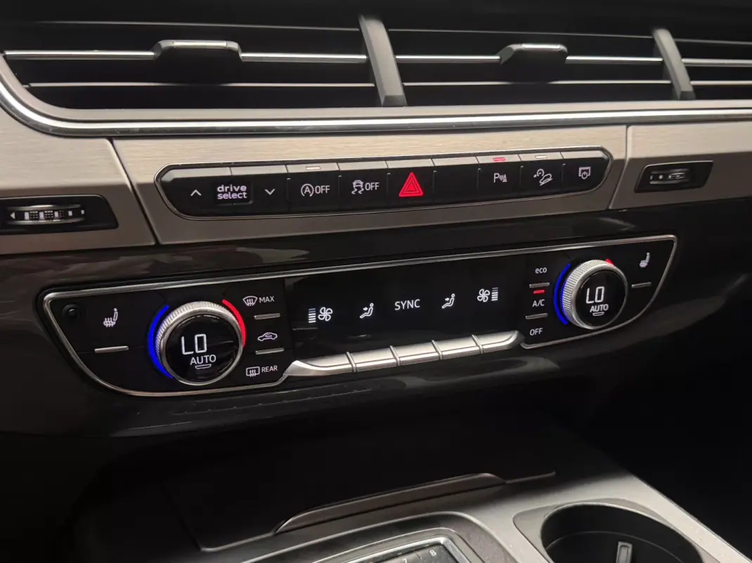 Audi Q7 2019 - 49990 EUR, 139800 km - AUTO.MOTO.pt - 139800km - foto 21 de 31