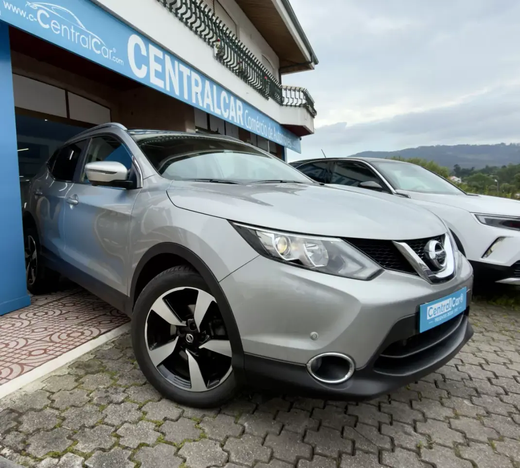 Nissan Qashqai 2016 - 15950 EUR, 76000 km - AUTO.MOTO.pt - 76000km - foto 2 de 26