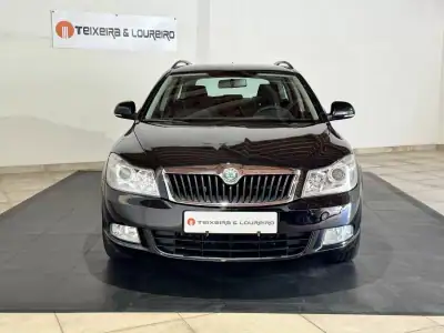 Skoda Octavia Break 2010 - 6900 EUR, 217525 km - AUTO.MOTO.pt - 217525km - foto 2 de 22