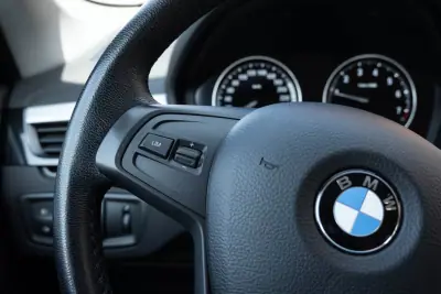 BMW X1 2019 - 20900 EUR, 83380 km - AUTO.MOTO.pt - 83380km - foto 12 de 22
