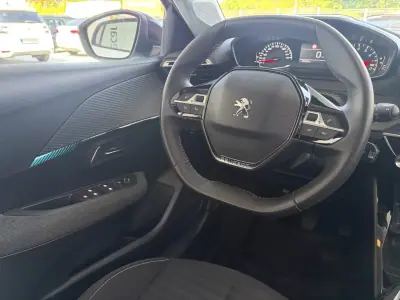 Peugeot 208 2023 - 14990 EUR, 33628 km - AUTO.MOTO.pt - 33628km - foto 9 de 16