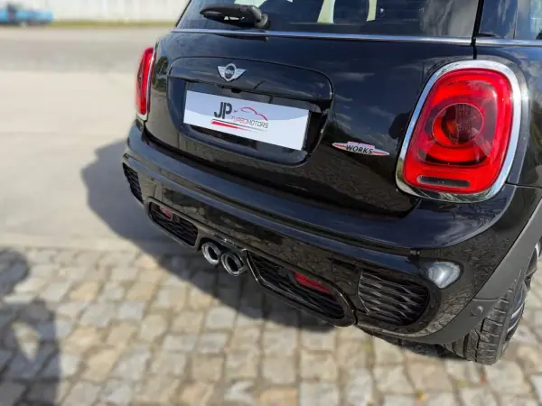 MINI John Cooper Works 2018 - 27900 EUR, 51250 km - AUTO.MOTO.pt - 51250km - foto 11 de 28
