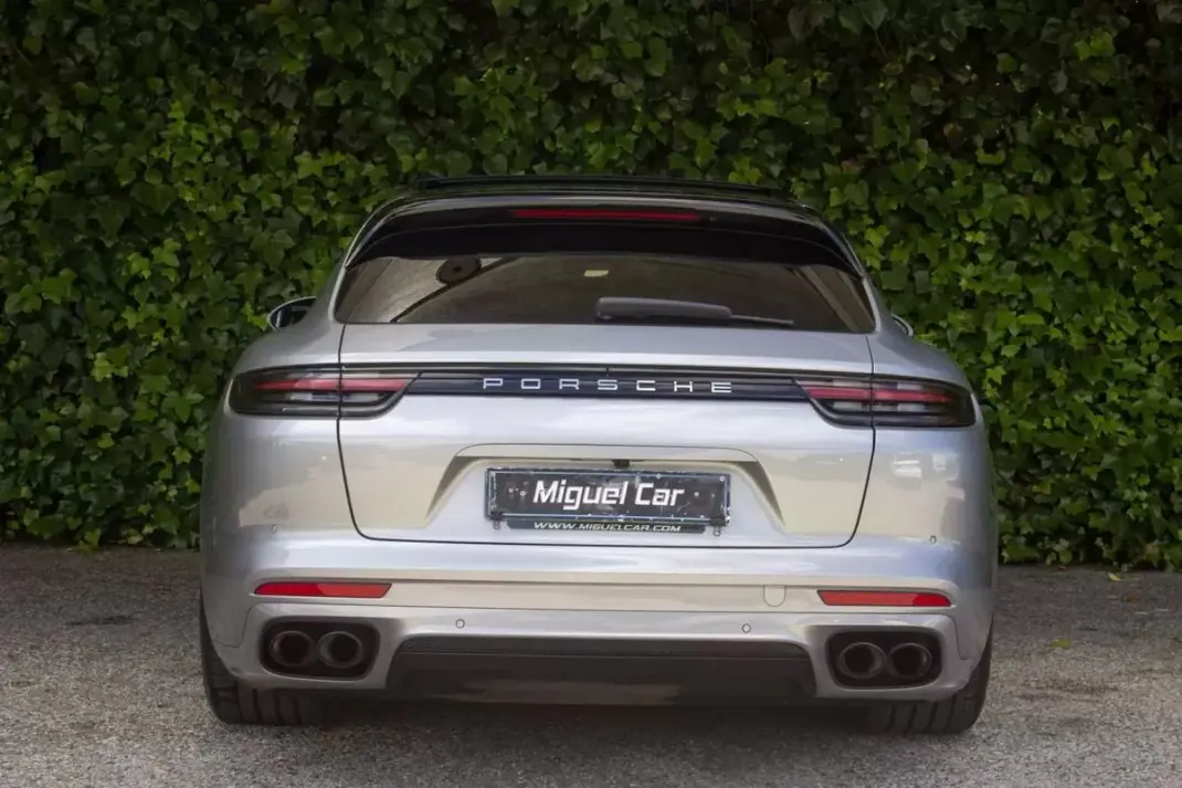 Porsche Panamera Sport Turismo 2017 - 61900 EUR, 160000 km - AUTO.MOTO.pt - 160000km - foto 9 de 22
