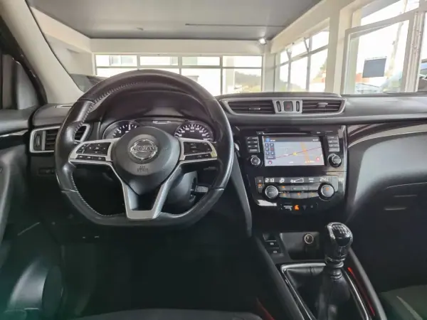 Nissan Qashqai 2017 - 15750 EUR, 155200 km - AUTO.MOTO.pt - 155200km - foto 36 de 37