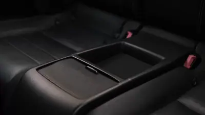 Mercedes-Benz E 250 2009 - 11999 EUR, 478000 km - AUTO.MOTO.pt - 478000km - foto 27 de 35