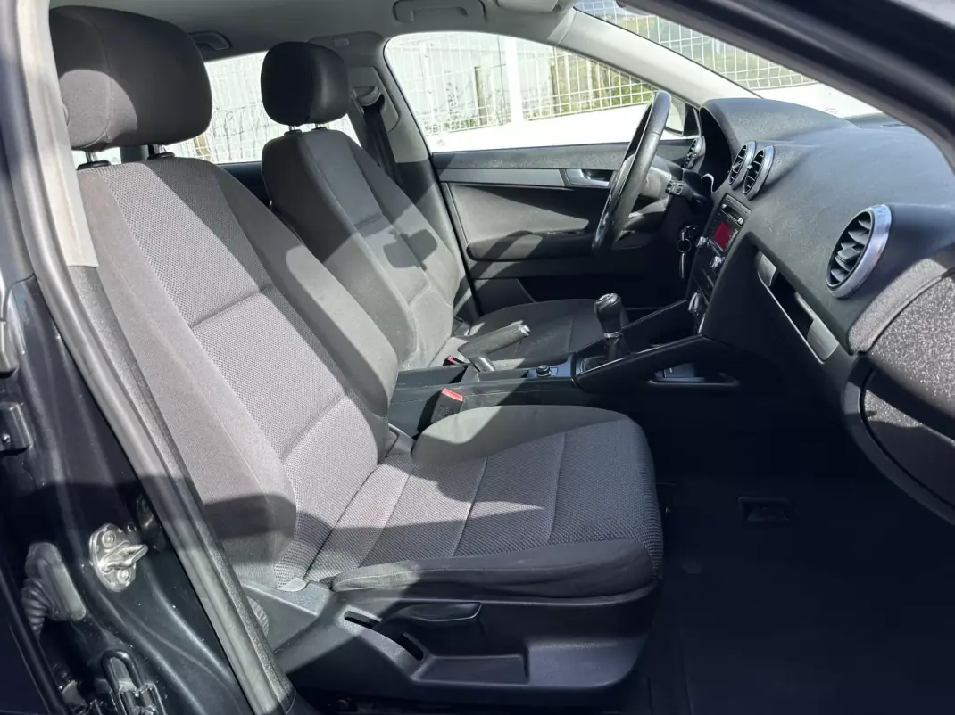Audi A3 Sportback 2009 - 6500 EUR, 330000 km - AUTO.MOTO.pt - 330000km - foto 33 de 35