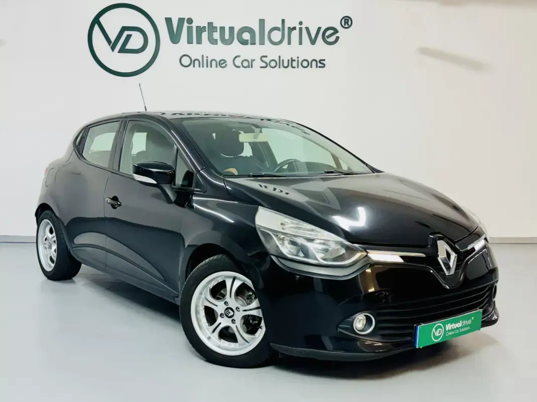 Renault Clio 2012 - 5750 EUR, 228000 km - AUTO.MOTO.pt - 228000km - foto 3 de 44