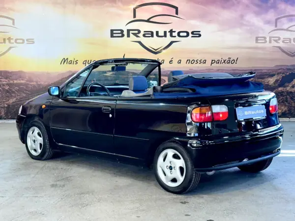 Fiat Punto Cabrio 2000 - 3750 EUR, 188448 km - AUTO.MOTO.pt - 188448km - foto 11 de 25