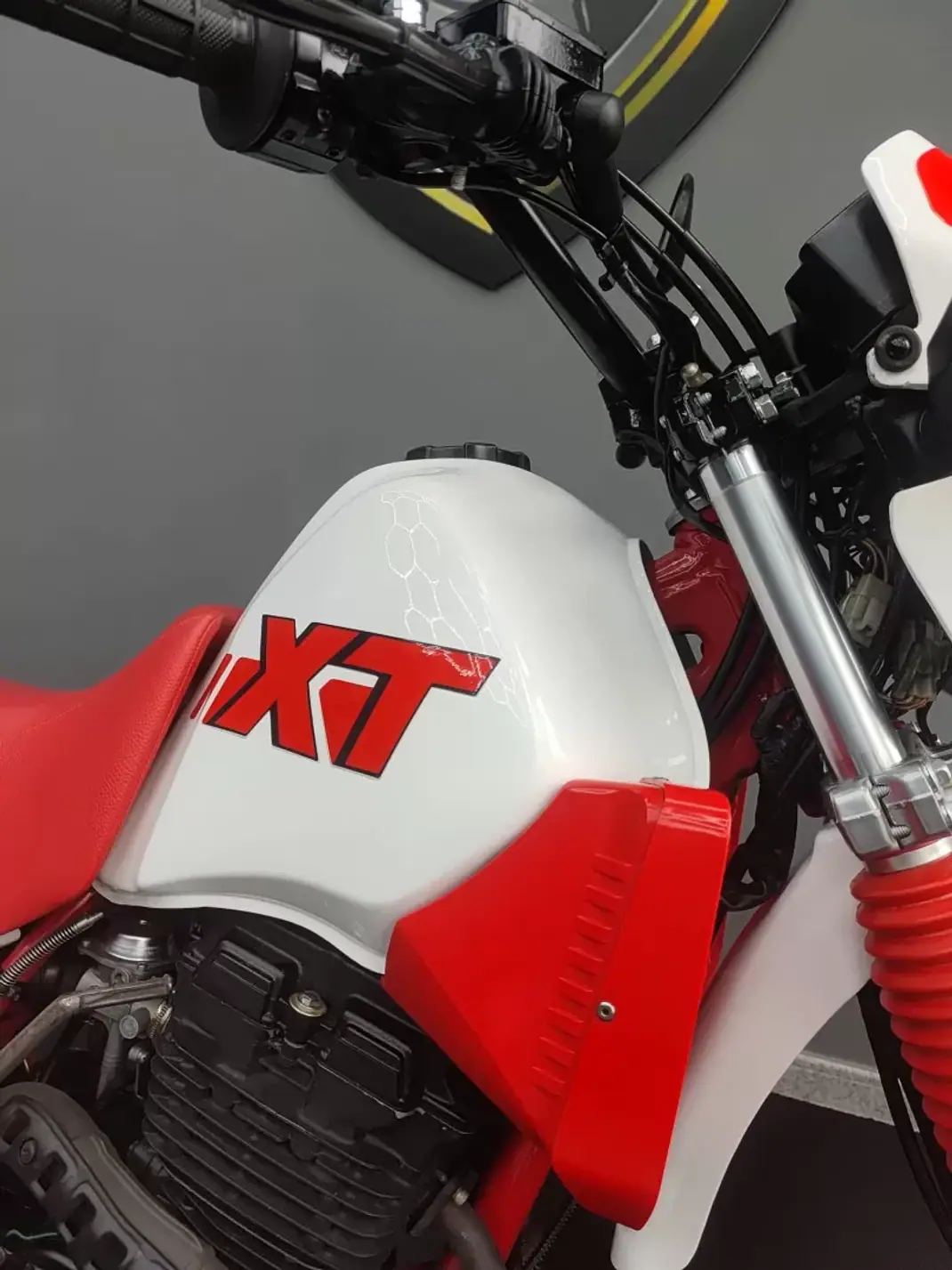 Yamaha XT 225 1991 - 5500 EUR, 26000 km - AUTO.MOTO.pt - 26000km - foto 8 de 21