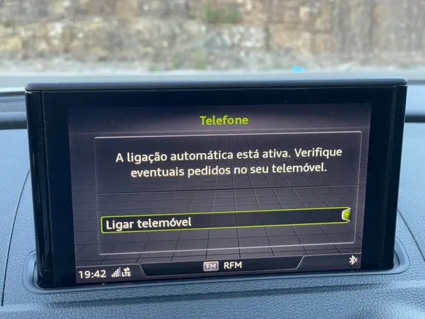 Audi A3 Limousine 2019 - 24999 EUR, 107600 km - AUTO.MOTO.pt - 107600km - foto 30 de 43