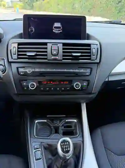 BMW 120 2014 - 17900 EUR, 115000 km - AUTO.MOTO.pt - 115000km - foto 15 de 17