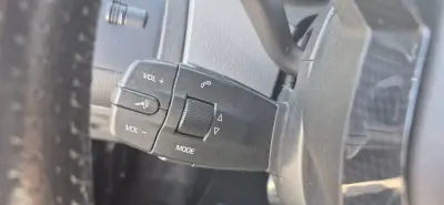 SEAT Ibiza 2011 - 12900 EUR, 126027 km - AUTO.MOTO.pt - 126027km - foto 20 de 39