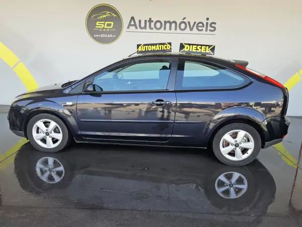 Ford Focus 2006 - 6750 EUR, 130000 km - AUTO.MOTO.pt - 130000km - foto 2 de 10