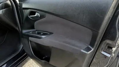 Fiat Tipo Station Wagon 2019 - 12900 EUR, 137000 km - AUTO.MOTO.pt - 137000km - foto 26 de 43