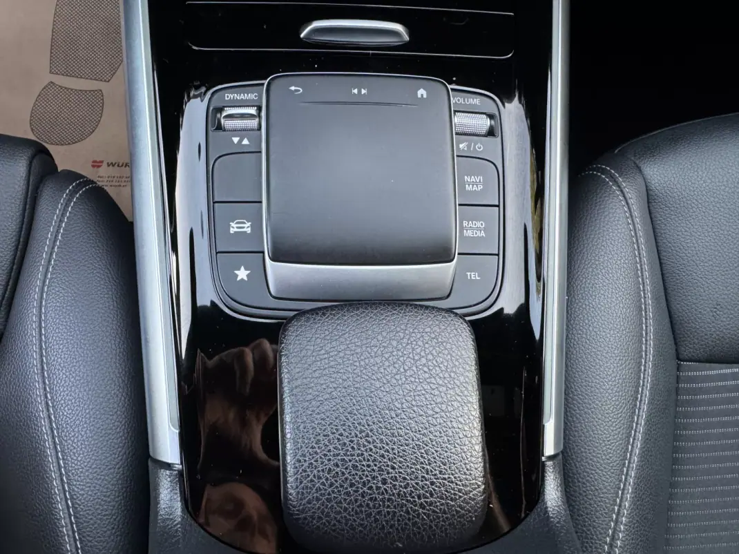 Mercedes-Benz EQA 2021 - 27900 EUR, 92000 km - AUTO.MOTO.pt - 92000km - foto 39 de 47