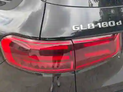 Mercedes-Benz GLB 180 2024 - 49999 EUR, 58000 km - AUTO.MOTO.pt - 58000km - foto 4 de 8