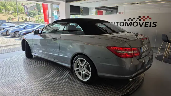 Mercedes-Benz E 250 2012 - 18900 EUR, 138289 km - 138289km - foto 21 de 61