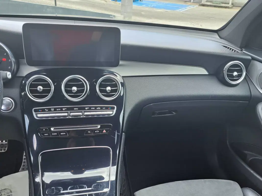 Mercedes-Benz GLC 220 2018 - 37900 EUR, 160312 km - 160312km - foto 15 de 48