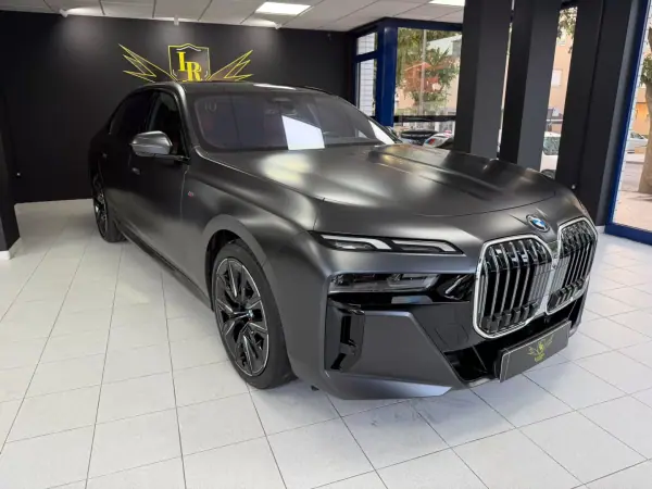 BMW i7 eDrive50 Pack Desportivo M 2024 Elétrico