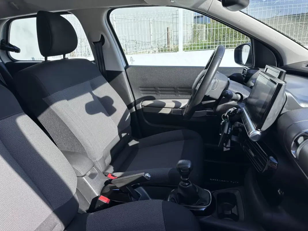 Citroën C4 Cactus 2020 - 11900 EUR, 150000 km - AUTO.MOTO.pt - 150000km - foto 32 de 37