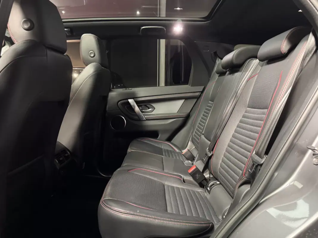 Land Rover Discovery Sport 2022 - 34990 EUR, 49000 km - AUTO.MOTO.pt - 49000km - foto 24 de 32