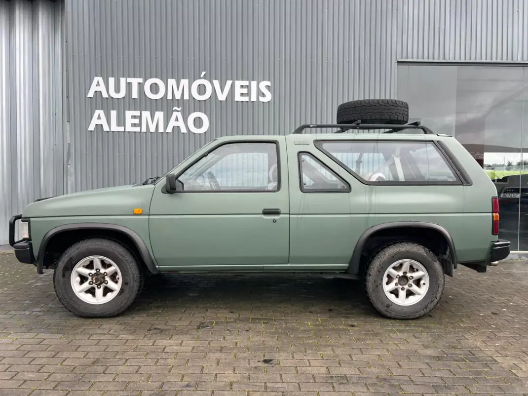 Nissan Terrano 1990 - 7500 EUR, 356940 km - AUTO.MOTO.pt - 356940km - foto 4 de 15
