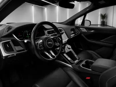 Jaguar I-Pace 2020 - 30900 EUR, 120000 km - AUTO.MOTO.pt - 120000km - foto 6 de 10