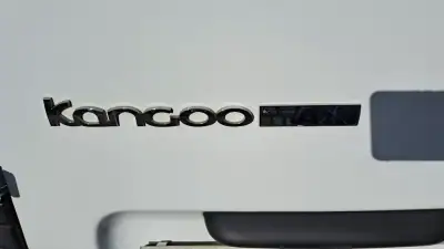 Renault Kangoo 1.5 DCi Maxi 2019 - 18900 EUR, 210580 km - AUTO.MOTO.pt - 210580km - foto 27 de 28