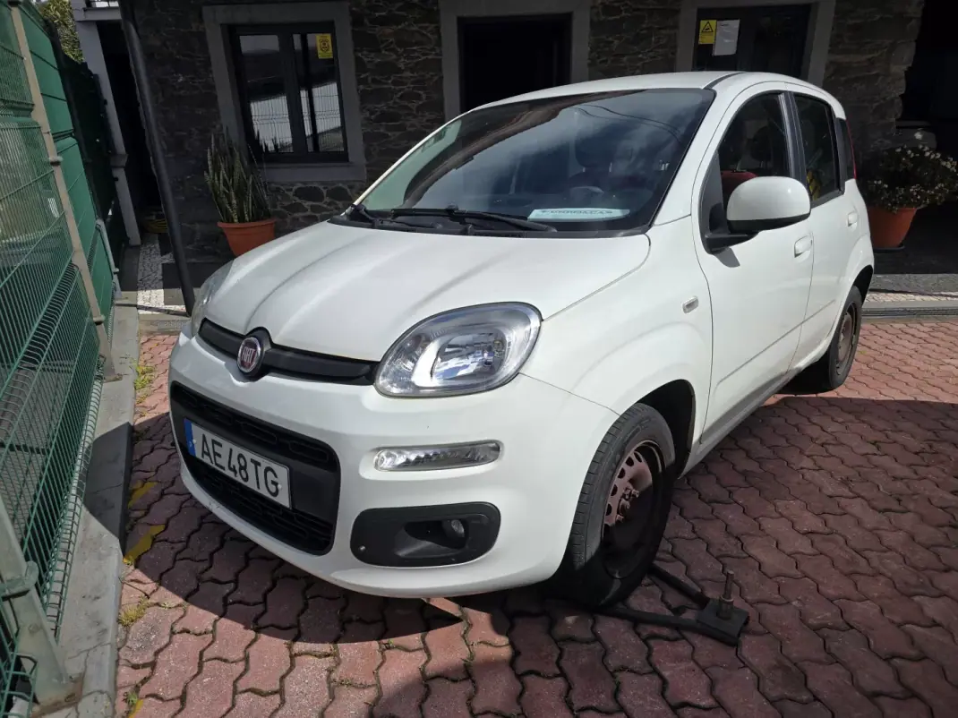 Fiat Panda 2020 - 8950 EUR, 124000 km - AUTO.MOTO.pt - 124000km - foto 1 de 6