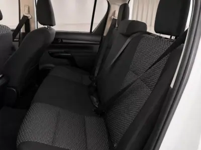 Toyota Hilux 2018 - 24390 EUR, 140000 km - AUTO.MOTO.pt - 140000km - foto 6 de 6