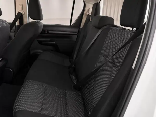 Toyota Hilux 2018 - 24390 EUR, 140000 km - AUTO.MOTO.pt - 140000km - foto 6 de 6