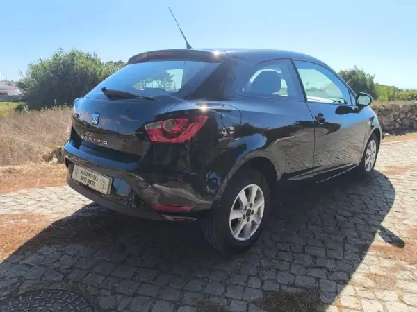 SEAT Ibiza 2012 - 5965 EUR, 167600 km - AUTO.MOTO.pt - 167600km - foto 4 de 10