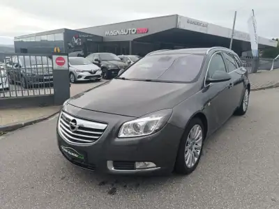 Opel Insignia 2010 - 7500 EUR, 206000 km - AUTO.MOTO.pt - 206000km - foto 2 de 31