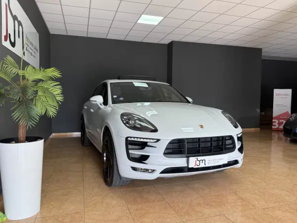 Porsche Macan 2016 - 65000 EUR, 68887 km - AUTO.MOTO.pt - 68887km - foto 3 de 20