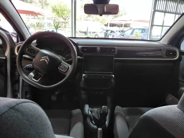 Citroën C3 2017 - 10900 EUR, 99000 km - AUTO.MOTO.pt - 99000km - foto 16 de 19