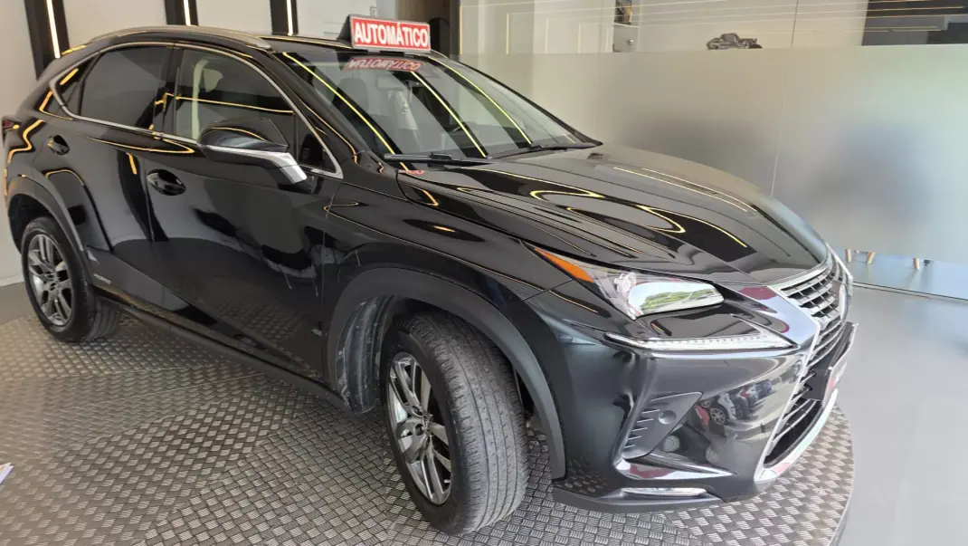Lexus NX 300h 2018 - 31900 EUR, 78634 km - AUTO.MOTO.pt - 78634km - foto 20 de 65