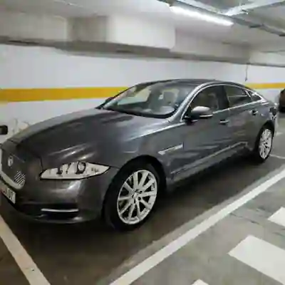 Jaguar XJ 2015 - 24999 EUR, 116000 km - AUTO.MOTO.pt - 116000km - foto 5 de 10