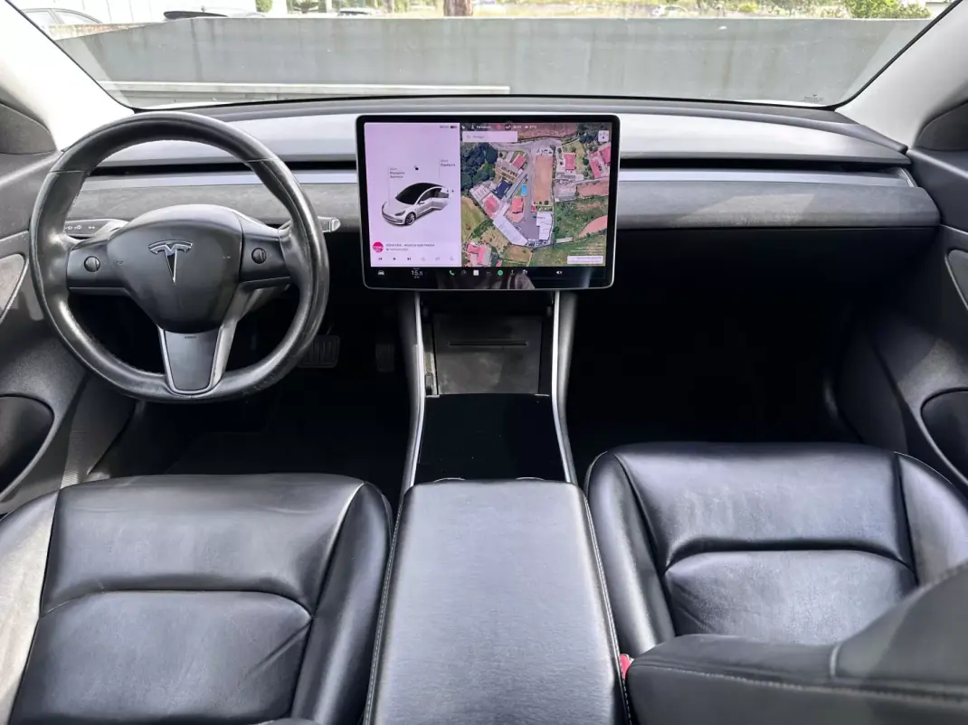 Tesla Model 3 2019 - 15500 EUR, 333000 km - AUTO.MOTO.pt - 333000km - foto 48 de 62